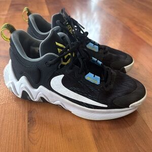 Nike Giannis Antetokounmpo immortality 2 Youth Basketball Shoes Sneakers